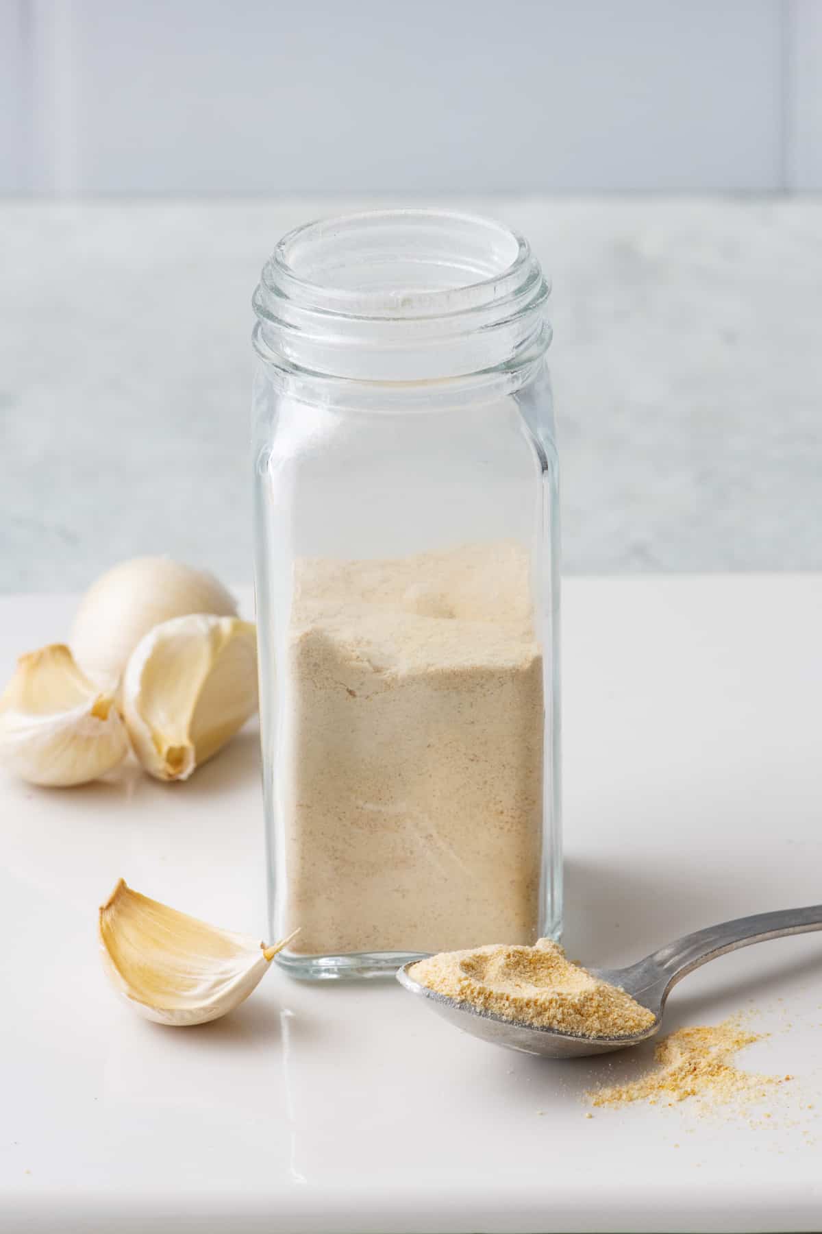 Taste the Difference: Easy Homemade Garlic Powder Guide